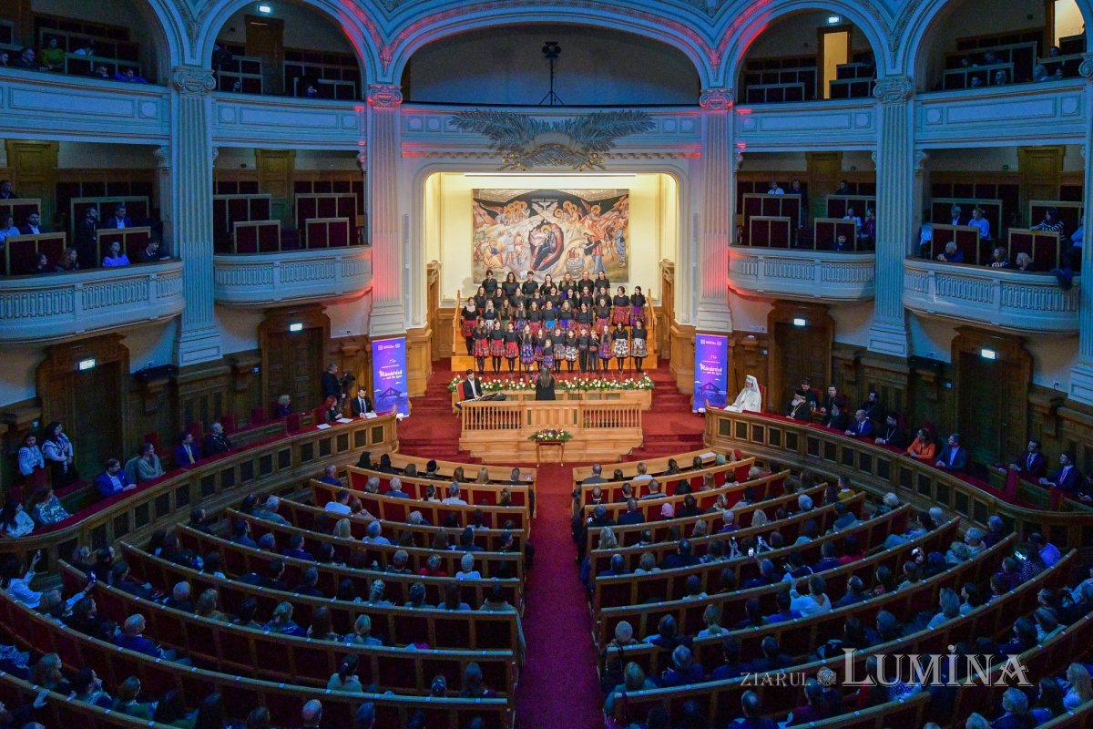 Concertul de colinde „Răsăritul cel de Sus” la Palatul Patriarhiei 237942