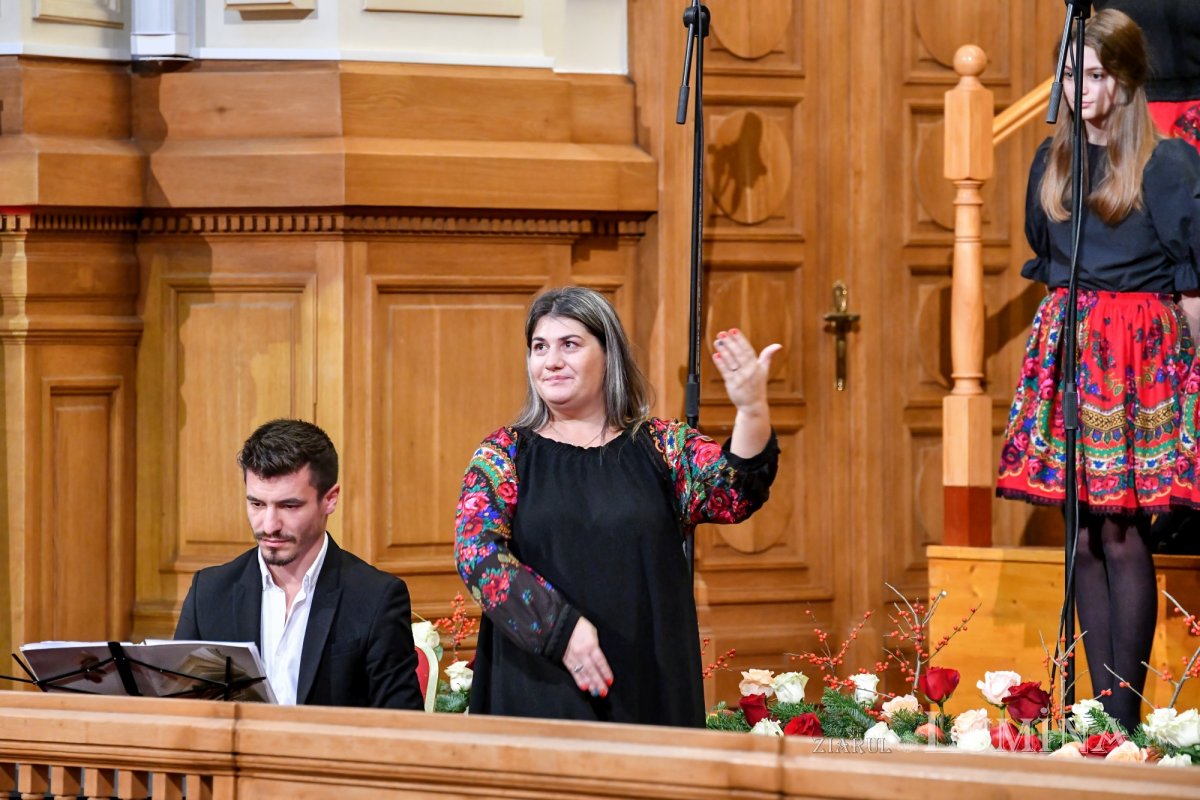 Concertul de colinde „Răsăritul cel de Sus” la Palatul Patriarhiei 237945