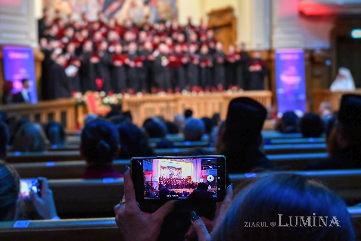 Concertul de colinde „Răsăritul cel de Sus” la Palatul Patriarhiei 237959