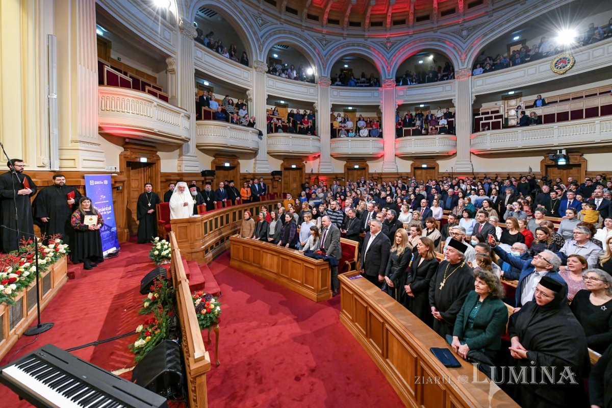 Concertul de colinde „Răsăritul cel de Sus” la Palatul Patriarhiei 237962