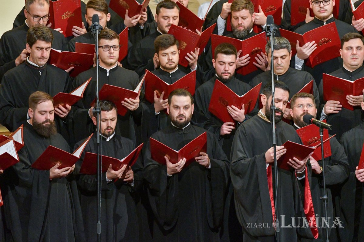 Concertul de colinde „Răsăritul cel de Sus” la Palatul Patriarhiei 237969
