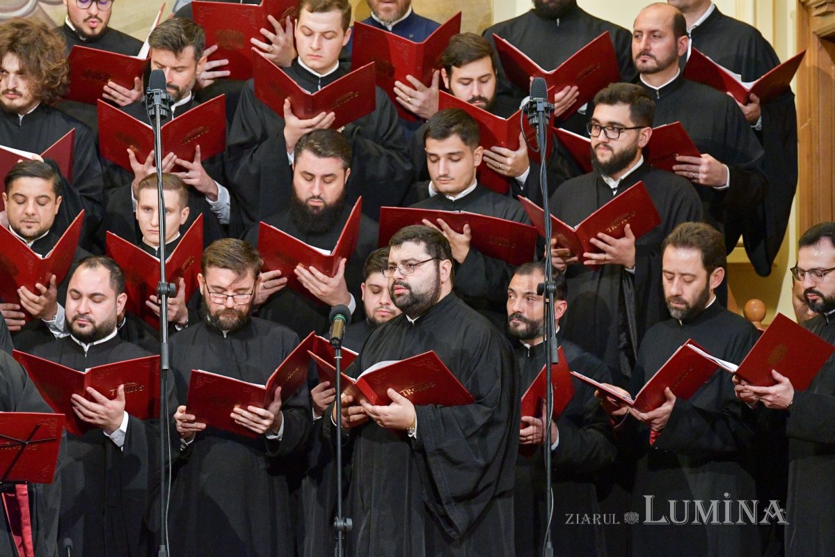 Concertul de colinde „Răsăritul cel de Sus” la Palatul Patriarhiei 237970