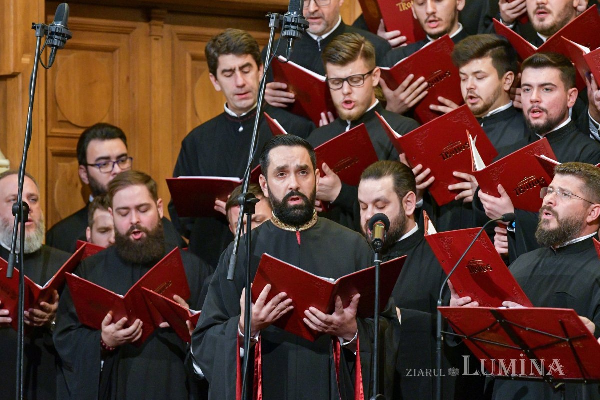 Concertul de colinde „Răsăritul cel de Sus” la Palatul Patriarhiei 237972