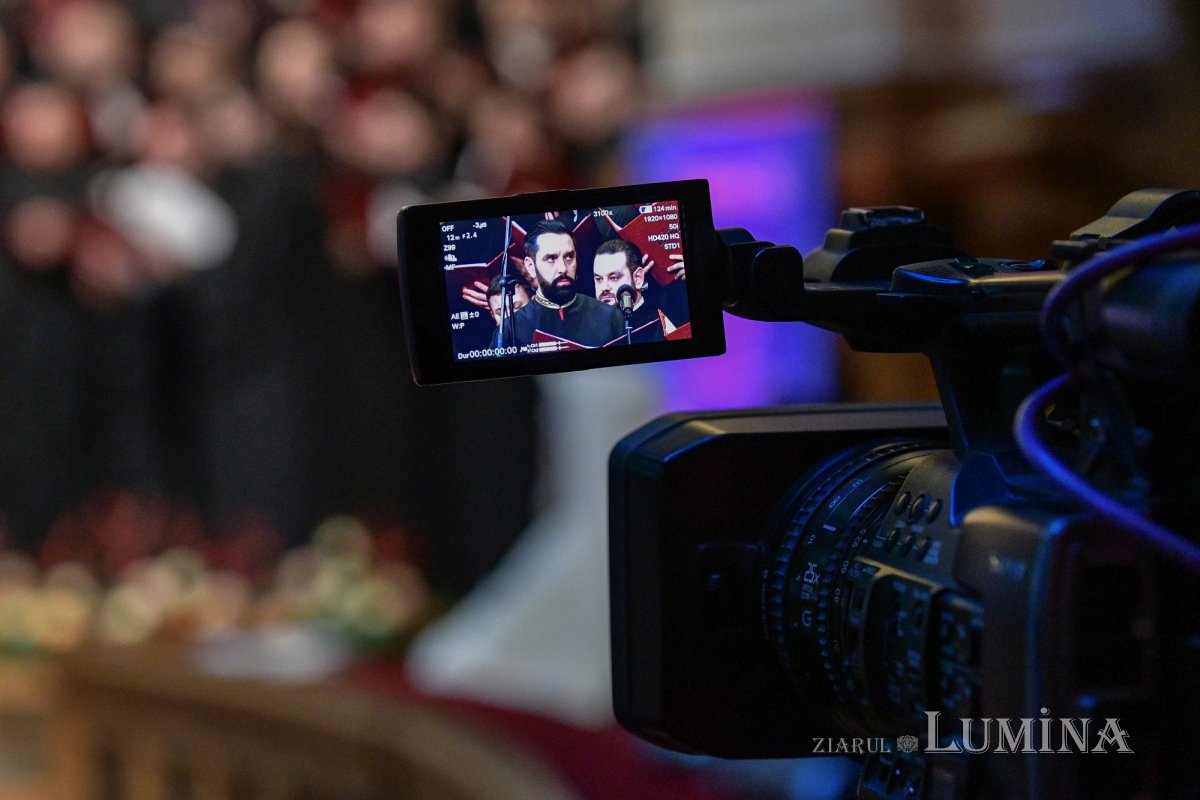 Concertul de colinde „Răsăritul cel de Sus” la Palatul Patriarhiei 237973