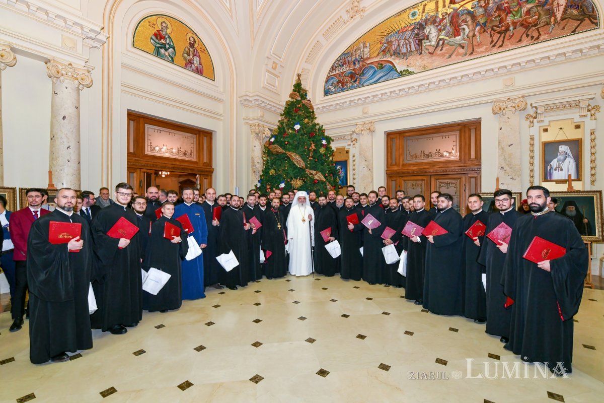 Concertul de colinde „Răsăritul cel de Sus” la Palatul Patriarhiei 237989