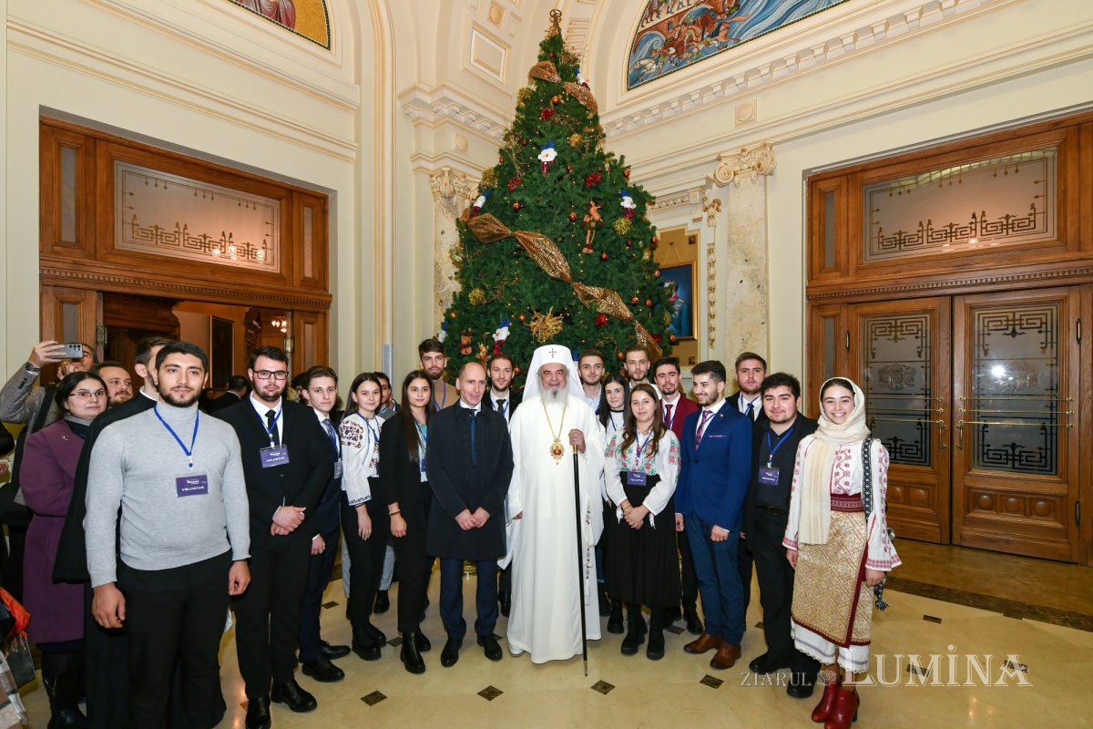 Concertul de colinde „Răsăritul cel de Sus” la Palatul Patriarhiei 237991