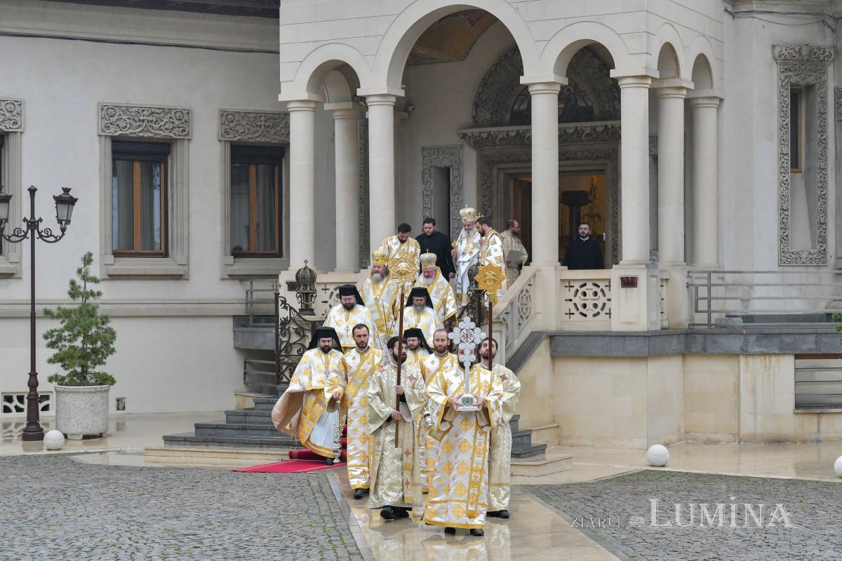 Duminica Sfinţilor Părinţi după trup ai Domnului pe Colina Bucuriei 238007