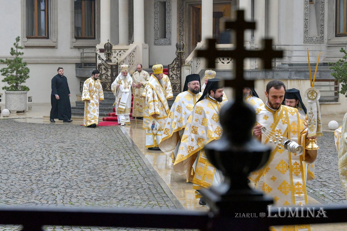 Duminica Sfinţilor Părinţi după trup ai Domnului pe Colina Bucuriei 238008
