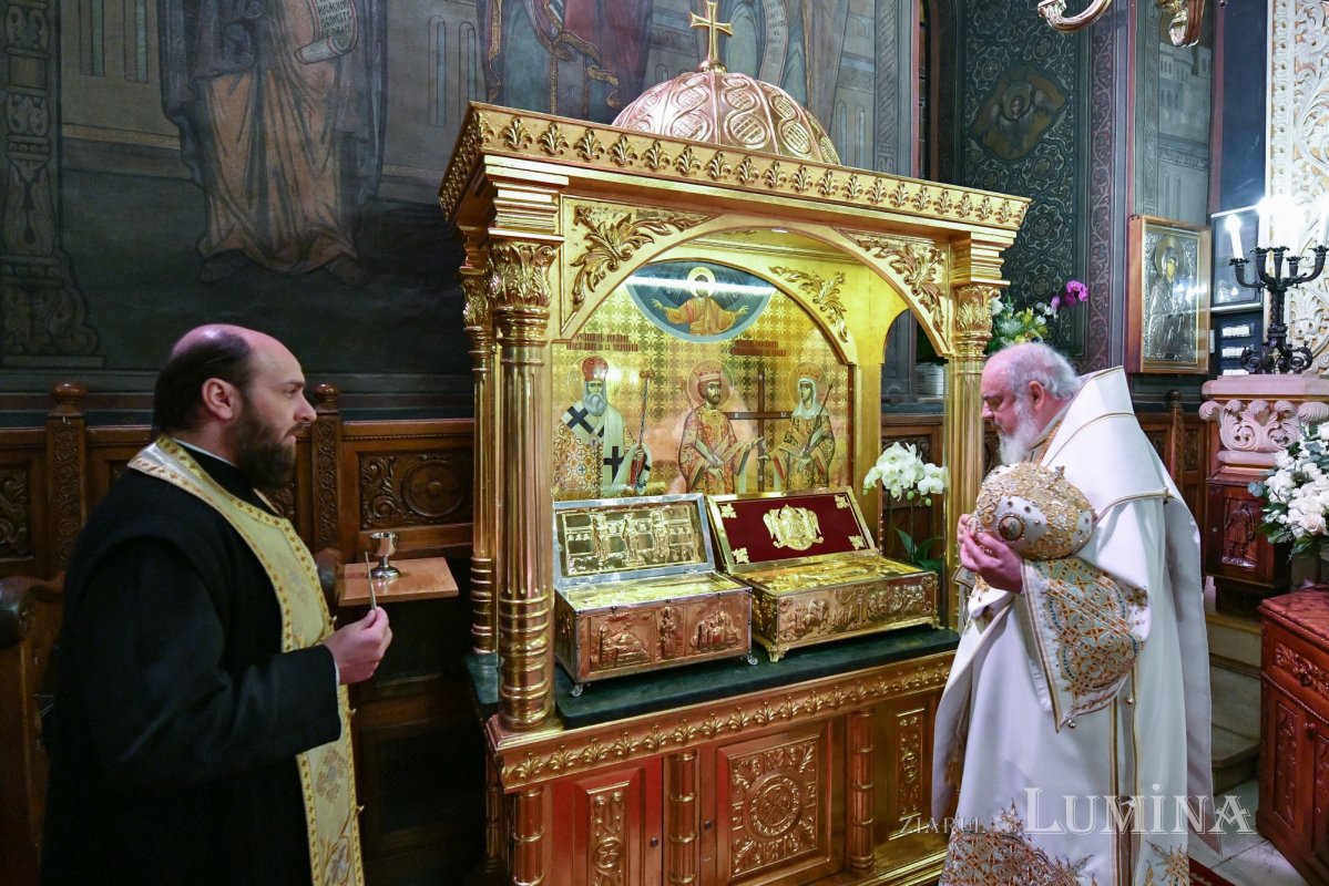 Duminica Sfinţilor Părinţi după trup ai Domnului pe Colina Bucuriei 238010