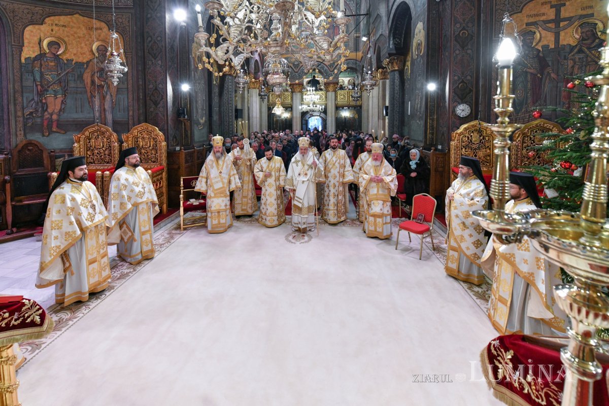 Duminica Sfinţilor Părinţi după trup ai Domnului pe Colina Bucuriei 238014