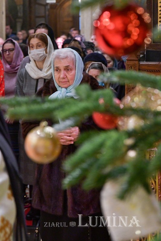 Duminica Sfinţilor Părinţi după trup ai Domnului pe Colina Bucuriei 238027