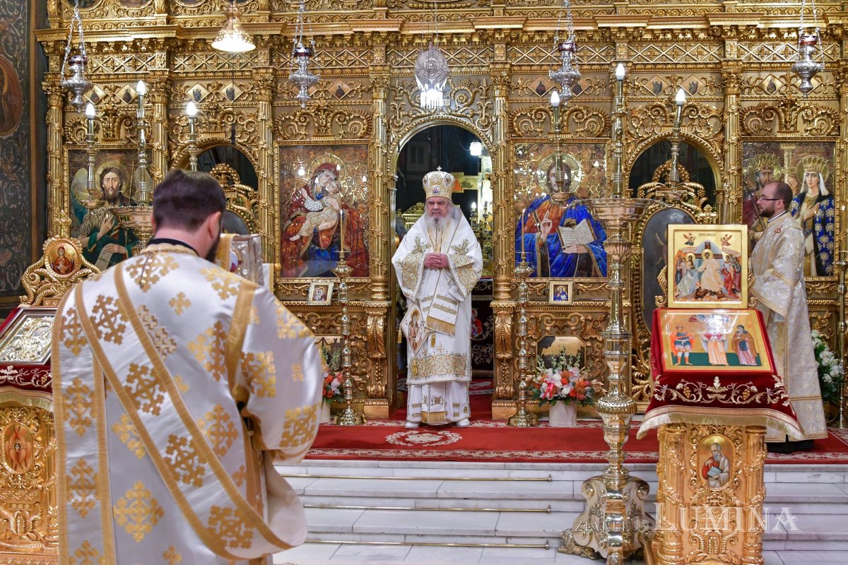 Duminica Sfinţilor Părinţi după trup ai Domnului pe Colina Bucuriei 238042