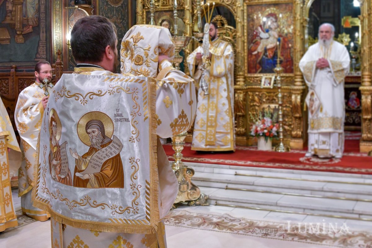 Duminica Sfinţilor Părinţi după trup ai Domnului pe Colina Bucuriei 238053