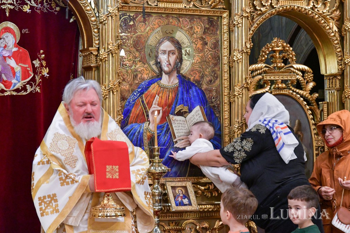 Duminica Sfinţilor Părinţi după trup ai Domnului pe Colina Bucuriei 238060