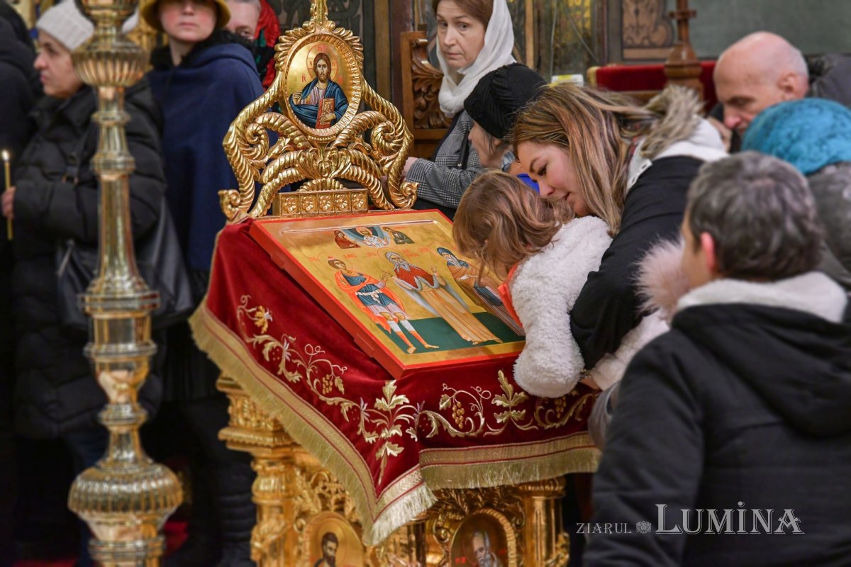 Duminica Sfinţilor Părinţi după trup ai Domnului pe Colina Bucuriei 238061