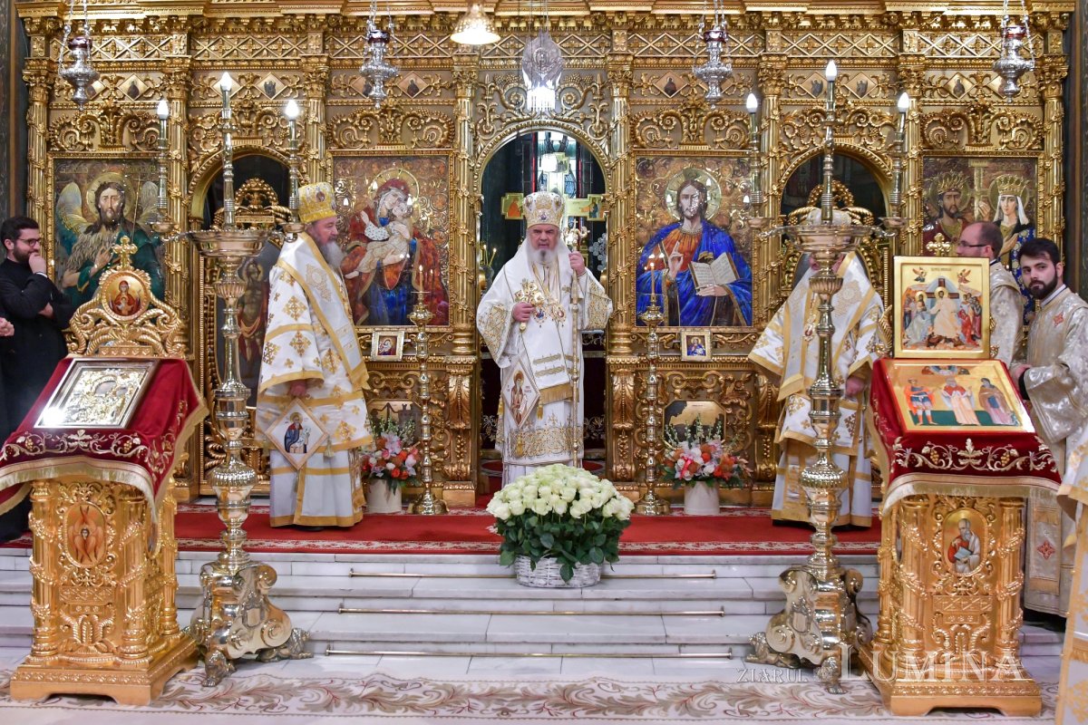 Duminica Sfinţilor Părinţi după trup ai Domnului pe Colina Bucuriei 238063