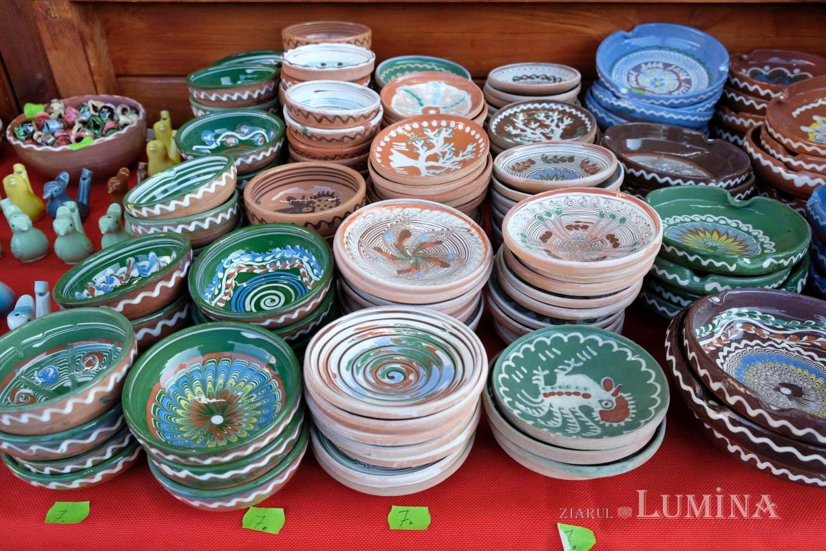 Obiecte tradiționale la Târgul de Crăciun din București 238226