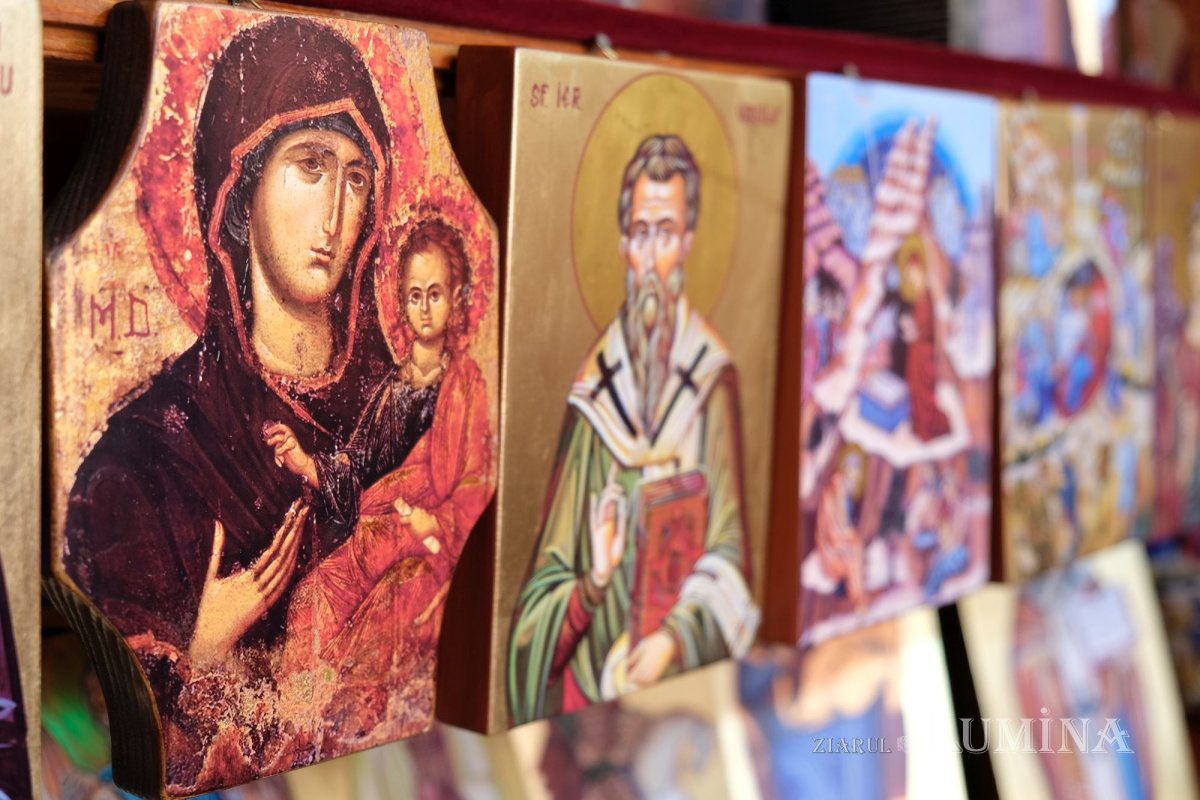 Obiecte tradiționale la Târgul de Crăciun din București 238245