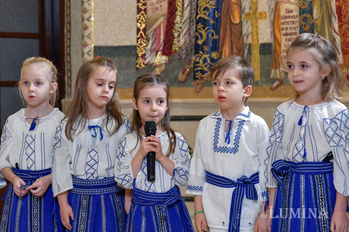 Bucuria Crăciunului vestită prin graiurile copiilor și adulților 238630