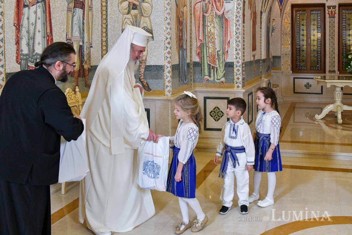 Bucuria Crăciunului vestită prin graiurile copiilor și adulților 238633