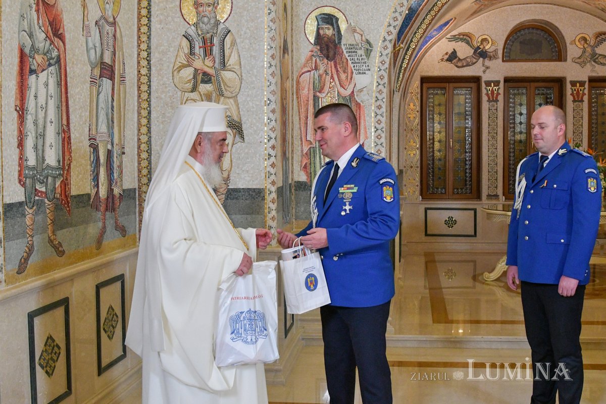 Bucuria Crăciunului vestită prin graiurile copiilor și adulților 238688