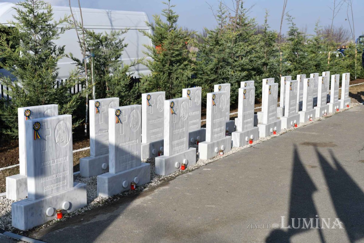 Pomenirea eroilor Revoluției la Popești Leordeni 238542