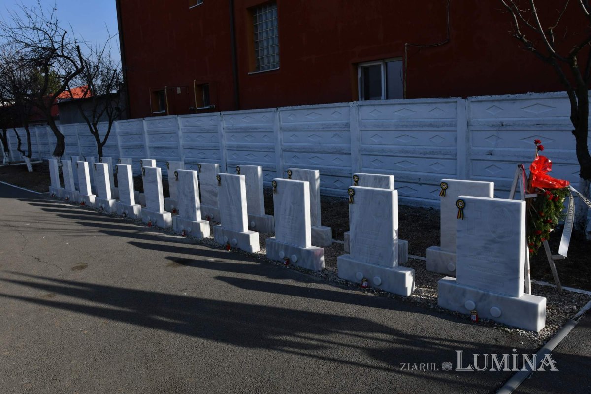 Pomenirea eroilor Revoluției la Popești Leordeni 238543