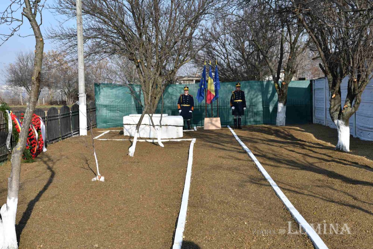 Pomenirea eroilor Revoluției la Popești Leordeni 238550