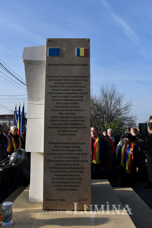 Pomenirea eroilor Revoluției la Popești Leordeni 238558