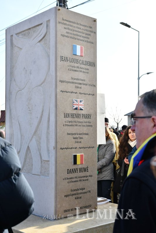 Pomenirea eroilor Revoluției la Popești Leordeni 238565