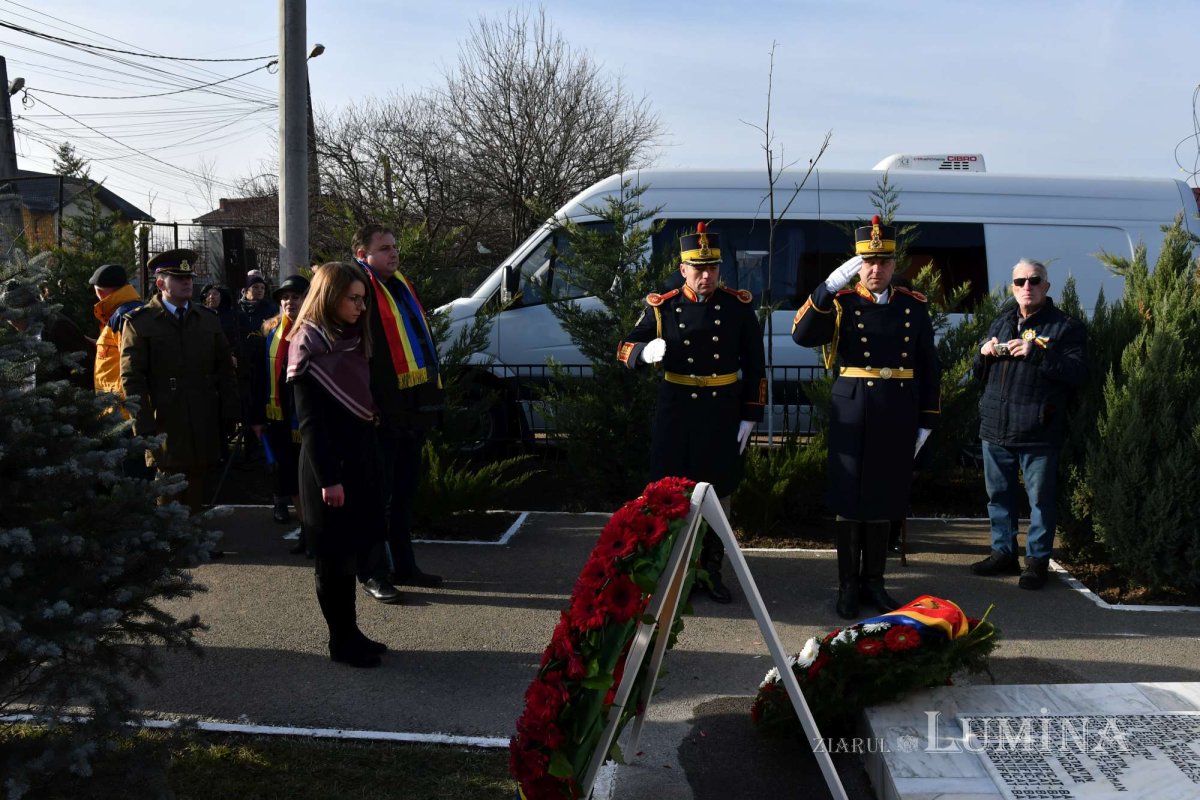 Pomenirea eroilor Revoluției la Popești Leordeni 238567