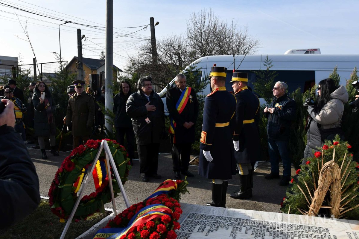 Pomenirea eroilor Revoluției la Popești Leordeni 238569