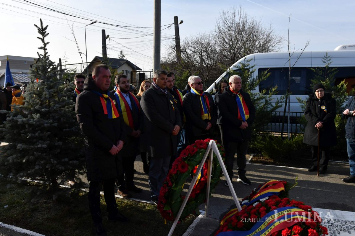 Pomenirea eroilor Revoluției la Popești Leordeni 238570