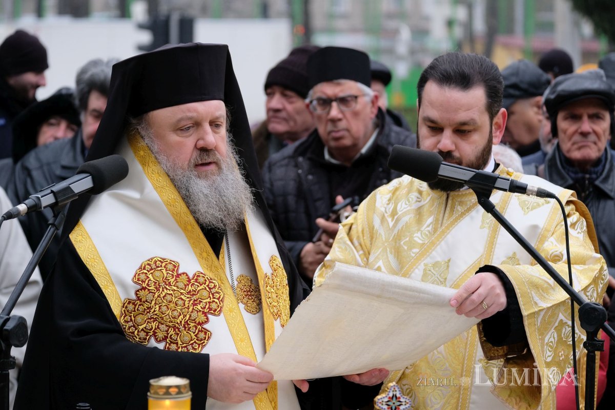 Eroii Revoluției pomeniți în cimitirul lor din Capitală 238726