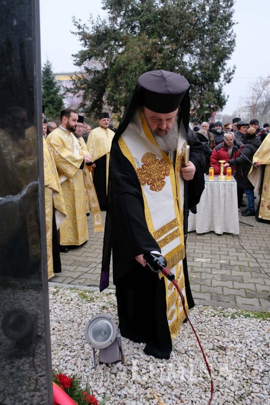 Eroii Revoluției pomeniți în cimitirul lor din Capitală 238735