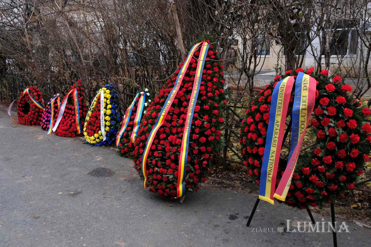 Popasuri de pomenire pentru eroii Revoluției în Capitală 239021