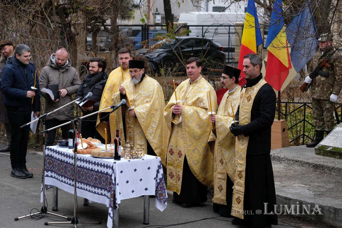 Popasuri de pomenire pentru eroii Revoluției în Capitală 239024