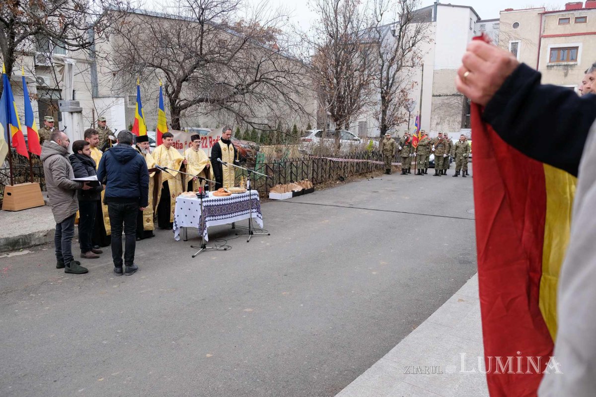 Popasuri de pomenire pentru eroii Revoluției în Capitală 239037