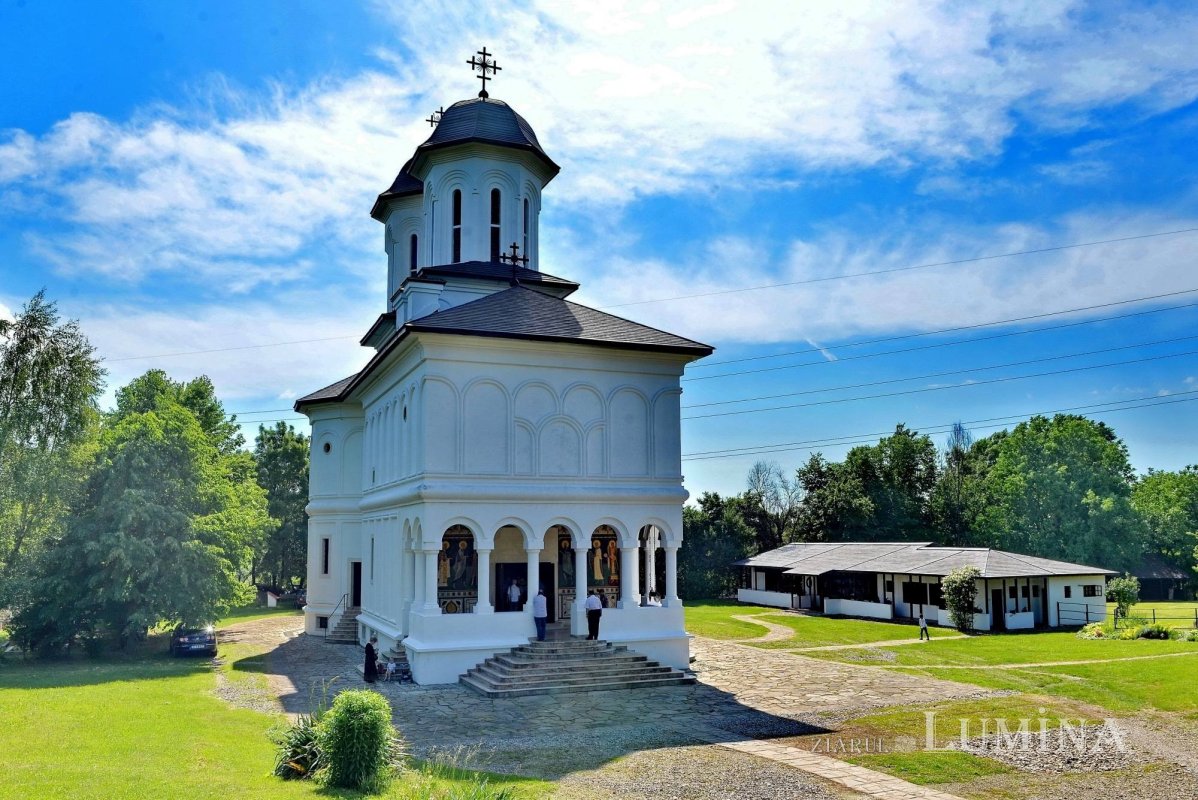 Fotografii artistice ale Publicațiilor Lumina 239124