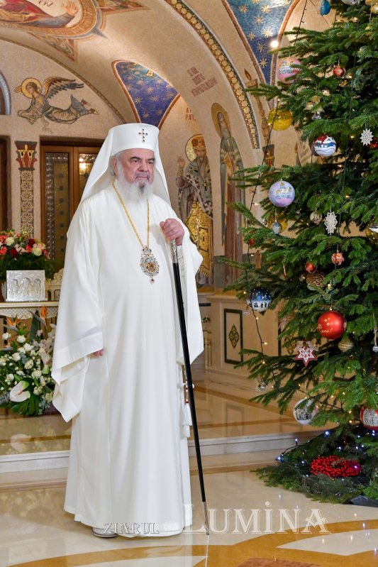Nașterea Domnului vestită după datină la Reședința Patriarhală 239228