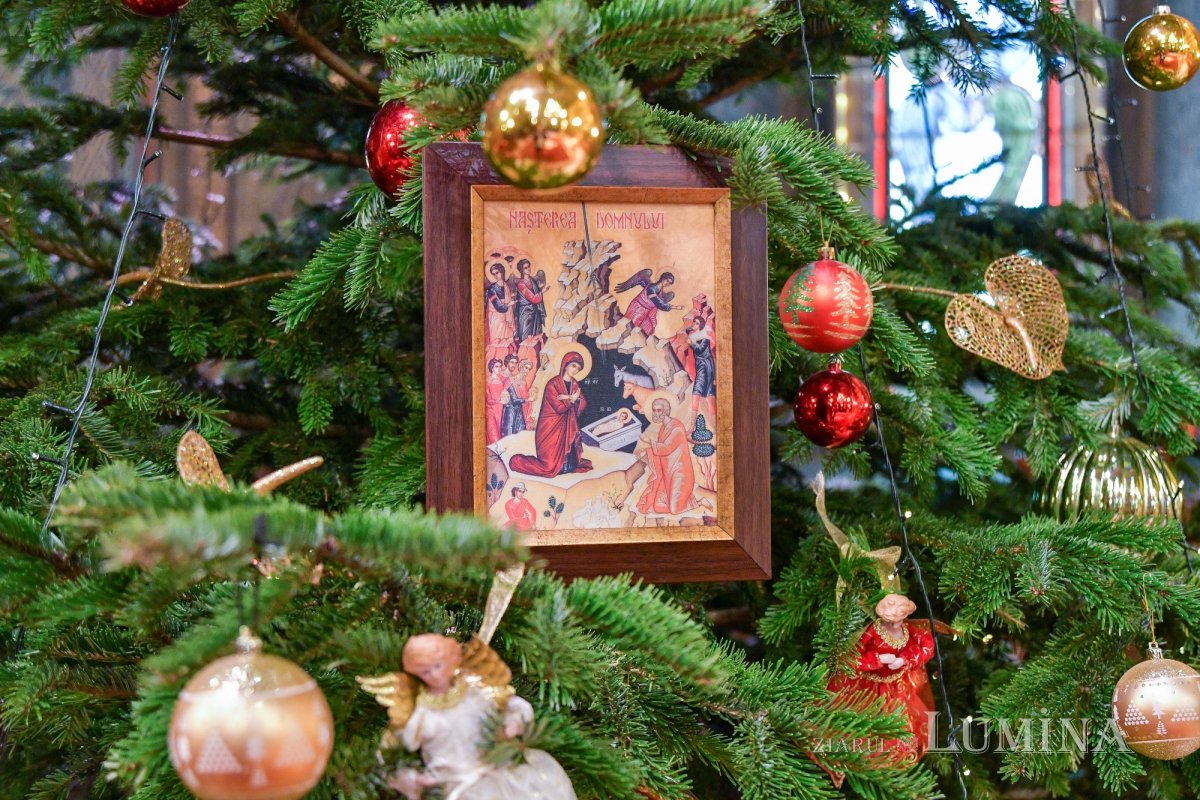 „El ia chip de rob ca să ne dăruiască nouă chipul slavei Sale” 239297