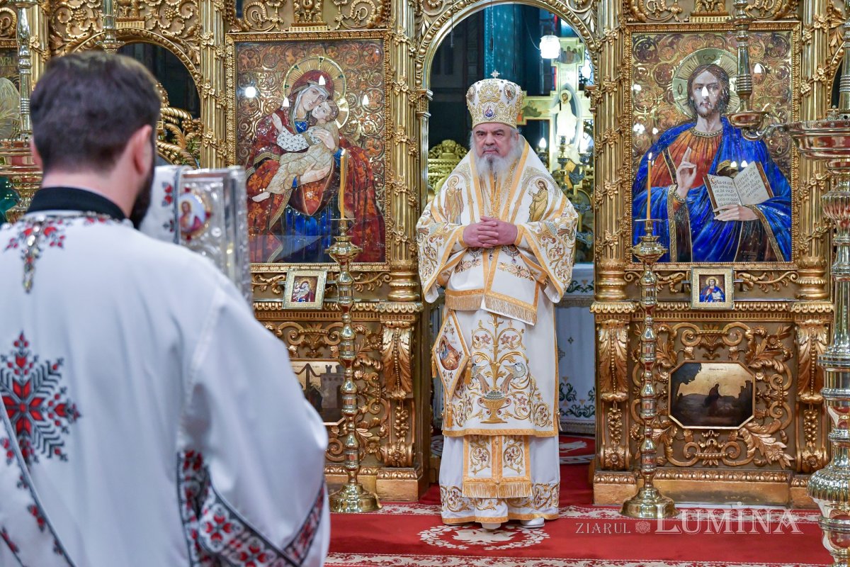 „El ia chip de rob ca să ne dăruiască nouă chipul slavei Sale” 239324