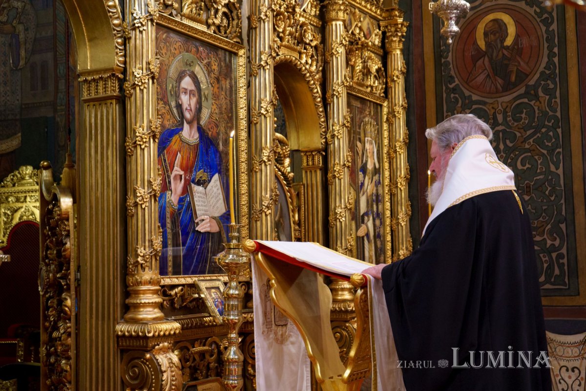 Slujba din noaptea trecerii dintre ani pe Colina Patriarhiei 239853