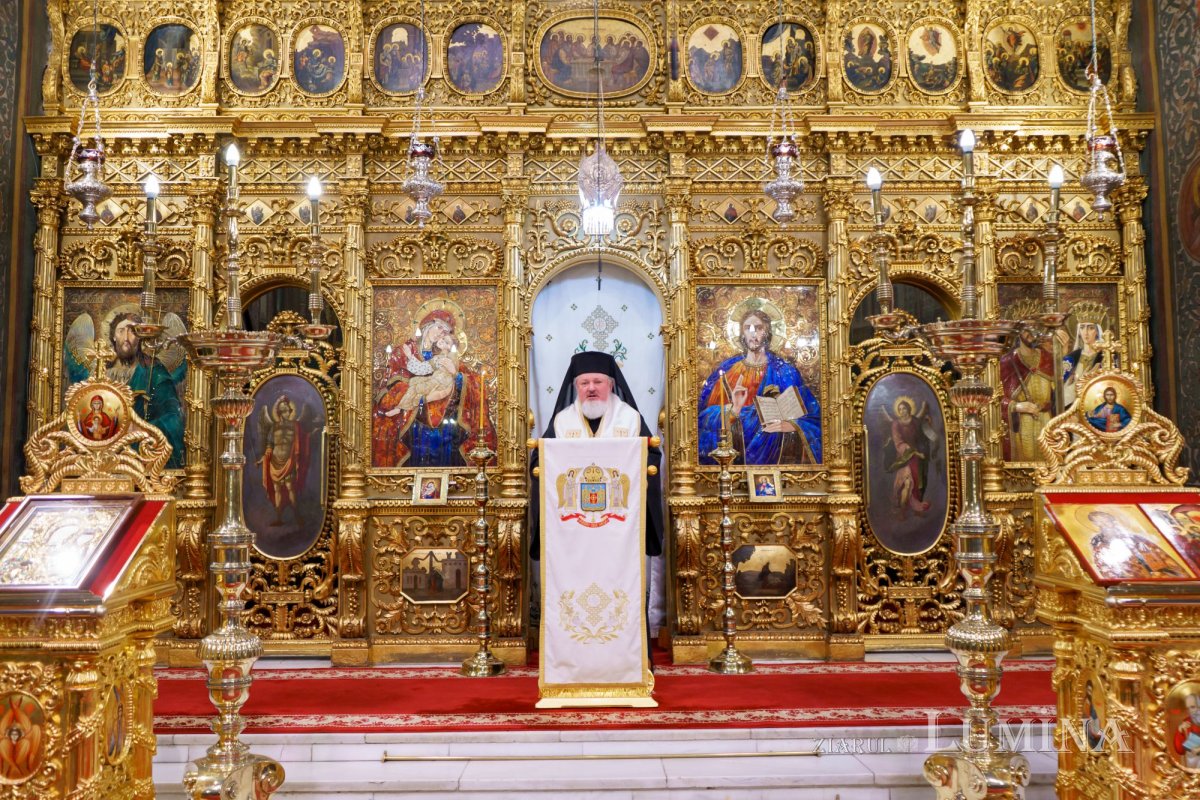 Slujba din noaptea trecerii dintre ani pe Colina Patriarhiei 239879