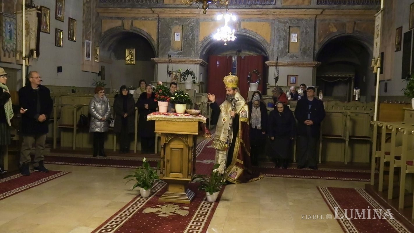 Slujire arhierească de Anul Nou la Catedrala Episcopală din Giula, Ungaria 240068