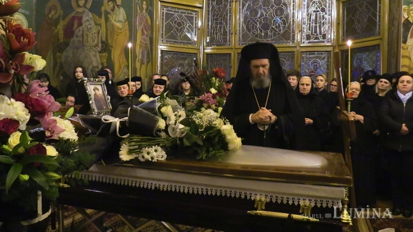 Slujire arhierească de Anul Nou la Catedrala Episcopală din Giula, Ungaria 240075