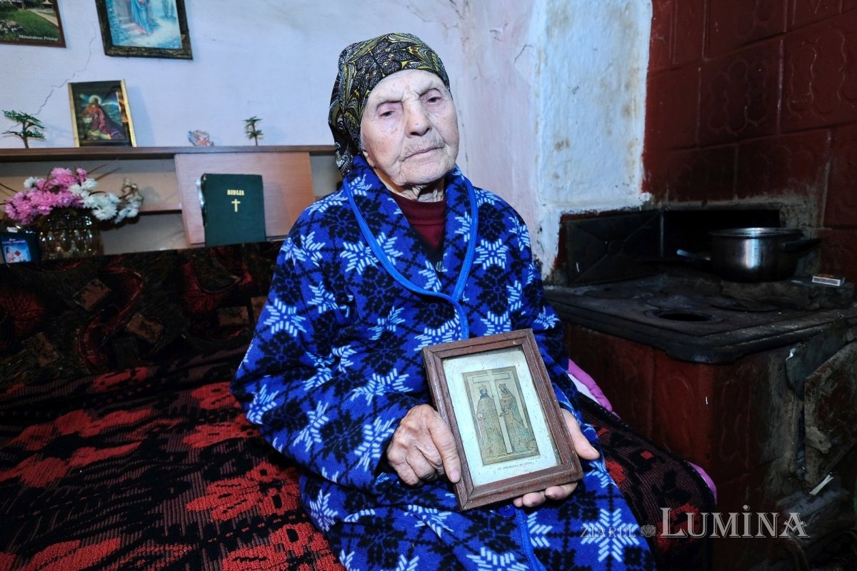 Fotografii artistice ale Publicațiilor Lumina 240296