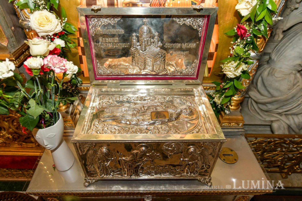 Cinstire adusă unui mare Părinte al Bisericii în Capitală 240934