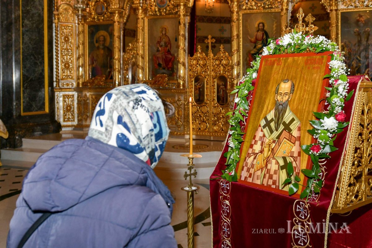 Cinstire adusă unui mare Părinte al Bisericii în Capitală 240940