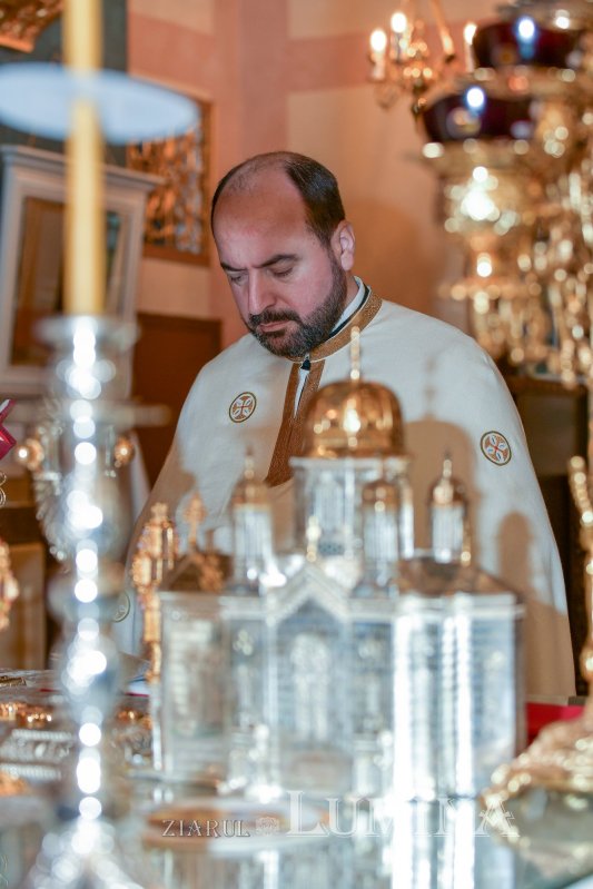 Cinstire adusă unui mare Părinte al Bisericii în Capitală 240946